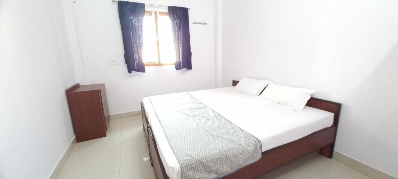 Grg Guest House Near Rani Ghat Varanasi Exteriör bild